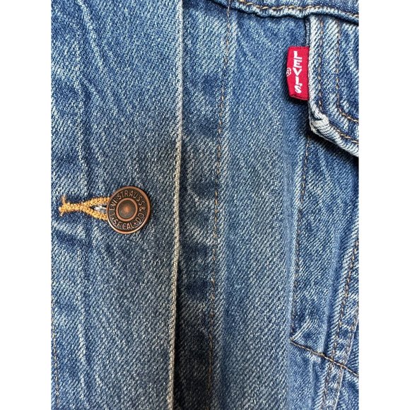 Levi Trucker Jacket Women's Size Large 4 Pocket Front Curved Hem Blue Denim NEW - Picture 6 of 11